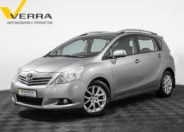 Toyota Verso 2012 г. (серый)